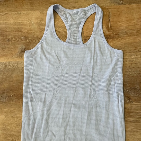 Lululemon Swiftly Tank Size 10 Light Purple - Picture 2 of 5